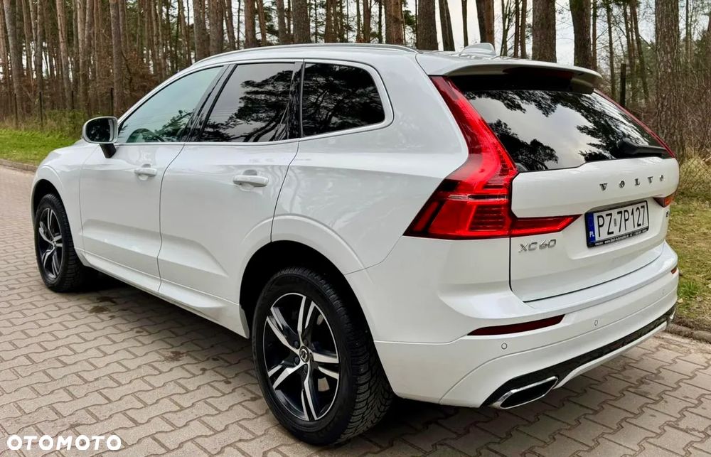 Volvo XC 60 D4 AWD R-Design - 4