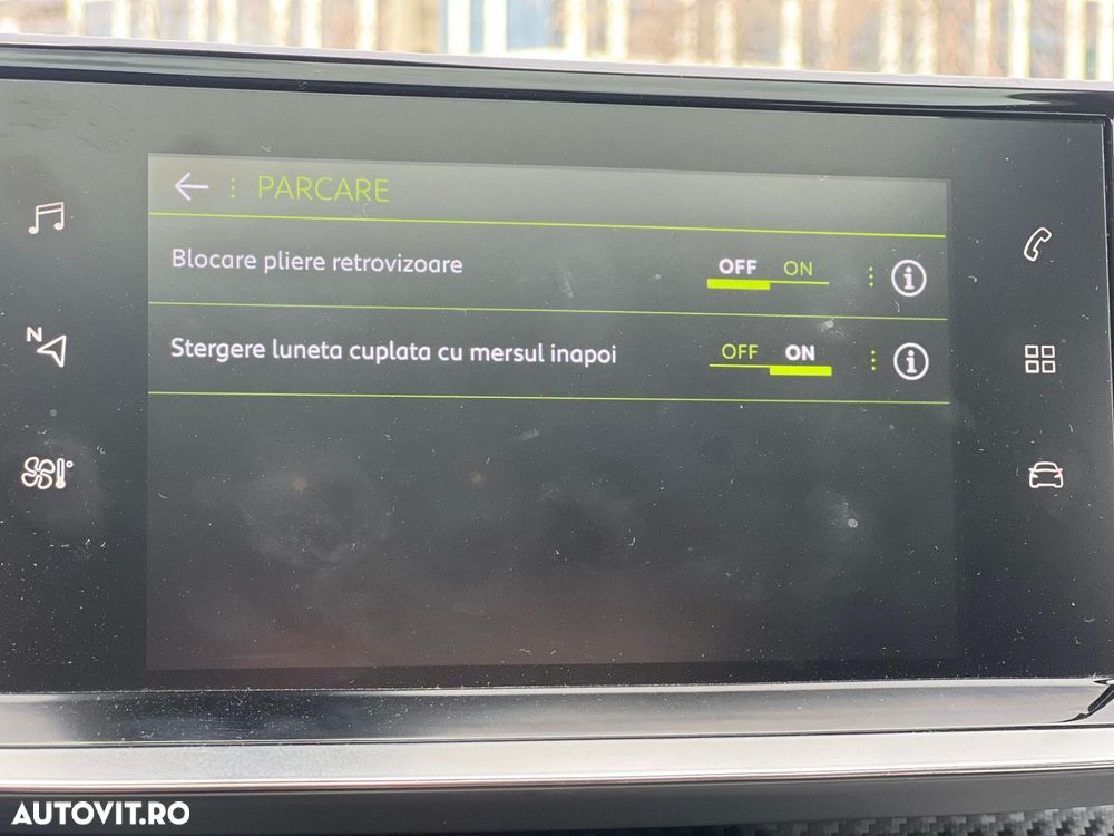 Peugeot 208 1.2 L PureTech STT EAT8 GT Line - 27