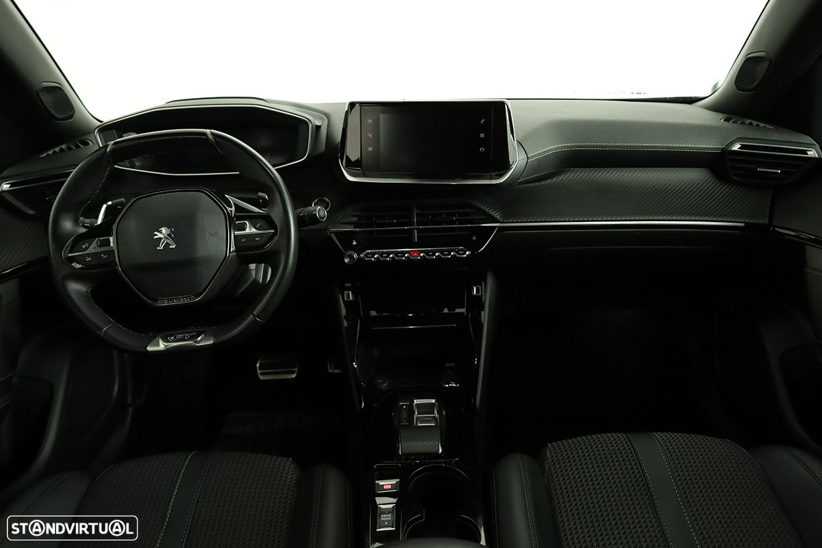 Peugeot 2008 1.2 PureTech GT EAT8 - 8