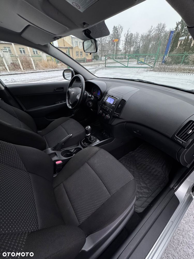 Hyundai i30 1.6 CRDi Base - 6