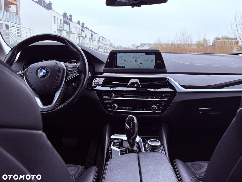 BMW Seria 5 518d Advantage - 16