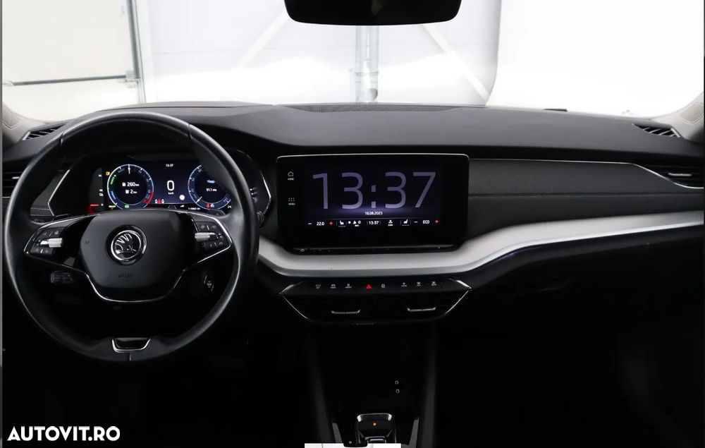 Skoda Octavia Combi 1.4 TSI iV DSG First Edition - 5