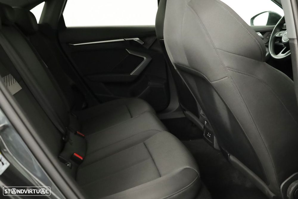 Audi A3 Limousine 30 TFSI Advanced - 22