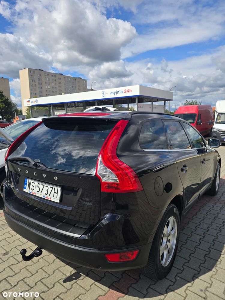 Volvo XC 60 D3 Momentum - 3
