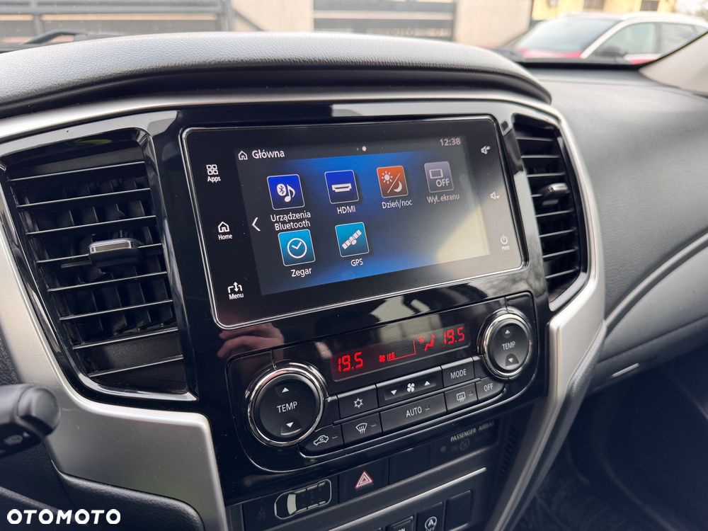 Mitsubishi L200 Pick Up 4x4 S&S Autm Double Cab Top - 37