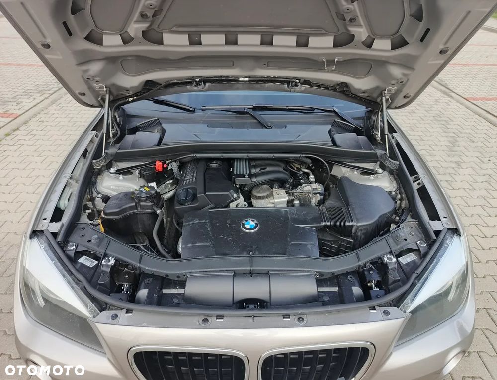 BMW X1 sDrive18i Sport Line - 36