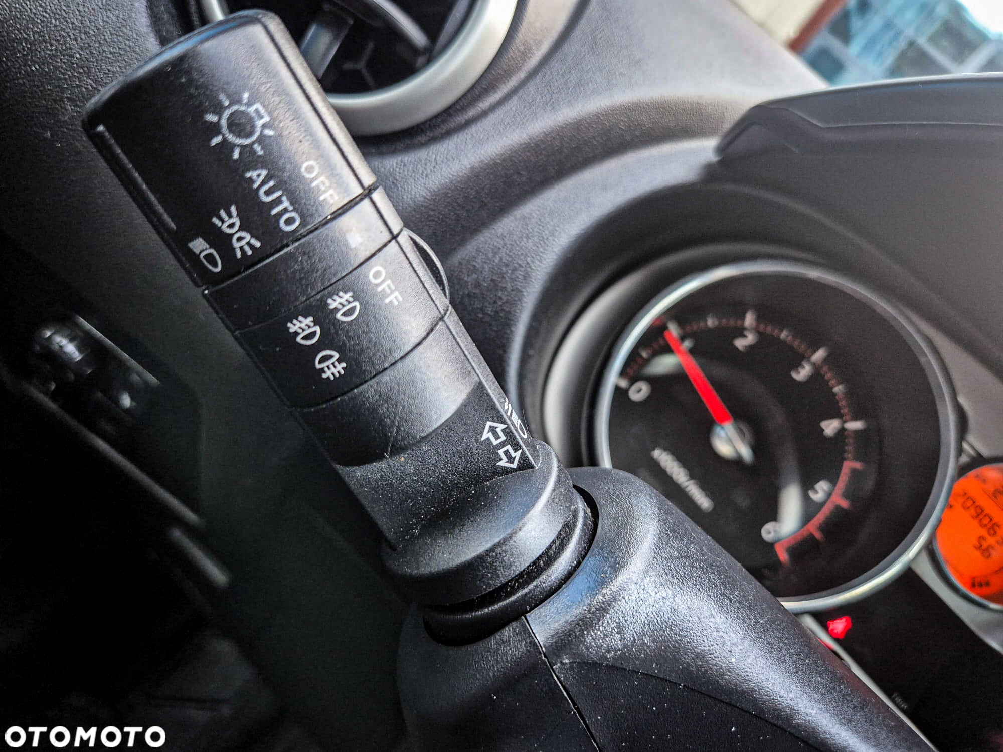 Nissan Qashqai 1.5 dCi N-CONNECTA - 33