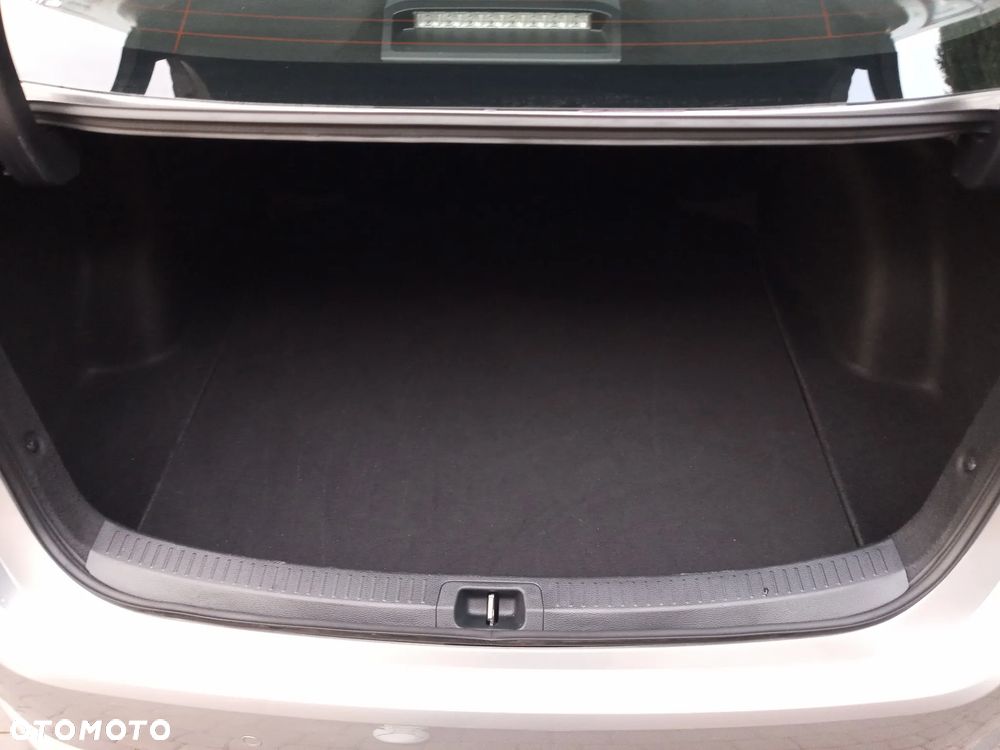 Toyota Corolla 1.8 Hybrid GPF Comfort - 31