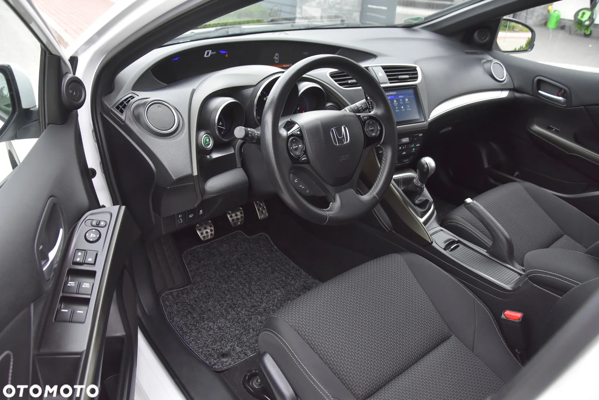 Honda Civic 1.8 i-VTEC Sport Black Edition - 22