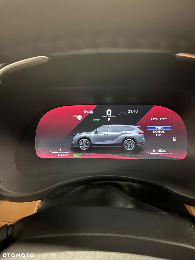 Toyota Highlander 2.5 Hybrid Executive - 23