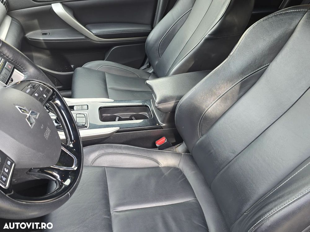 Mitsubishi Eclipse-Cross PHEV Intense+ - 13