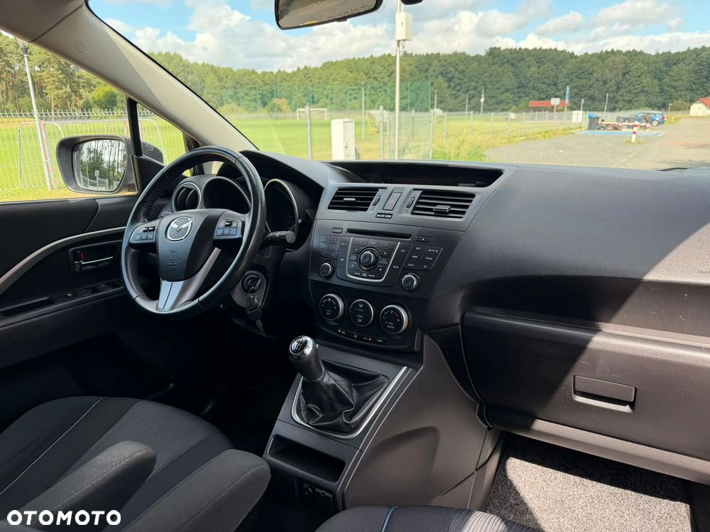 Mazda 5 - 11