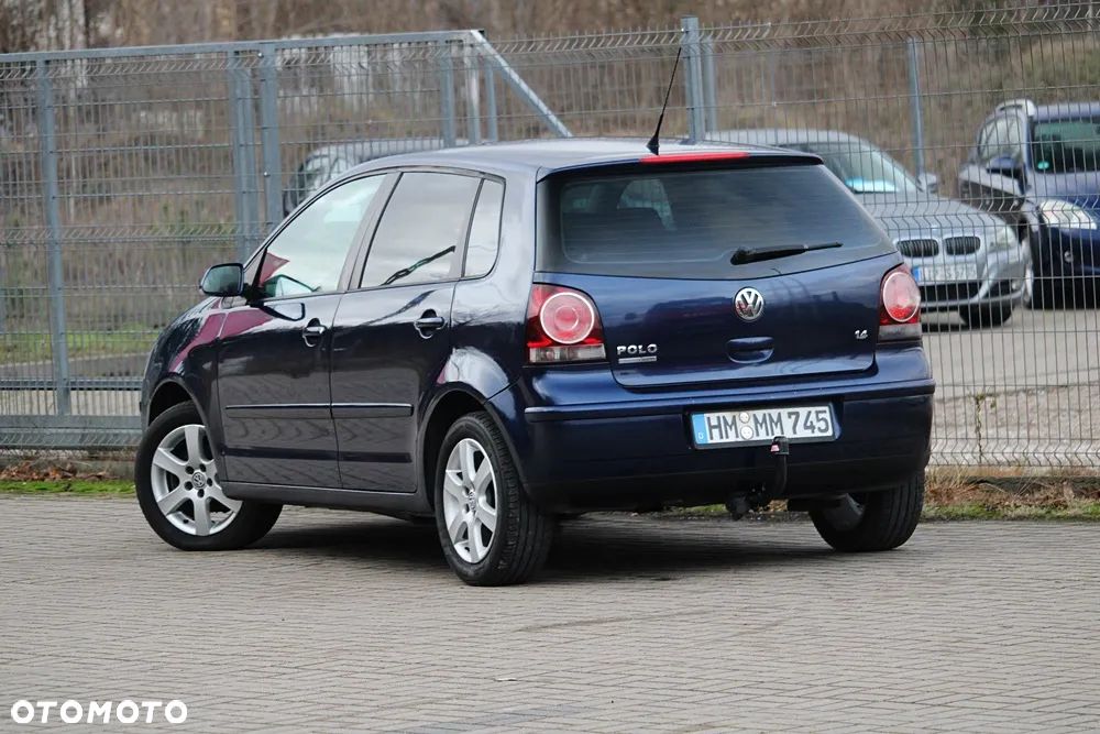 Volkswagen Polo 1.4 Comfortline - 14