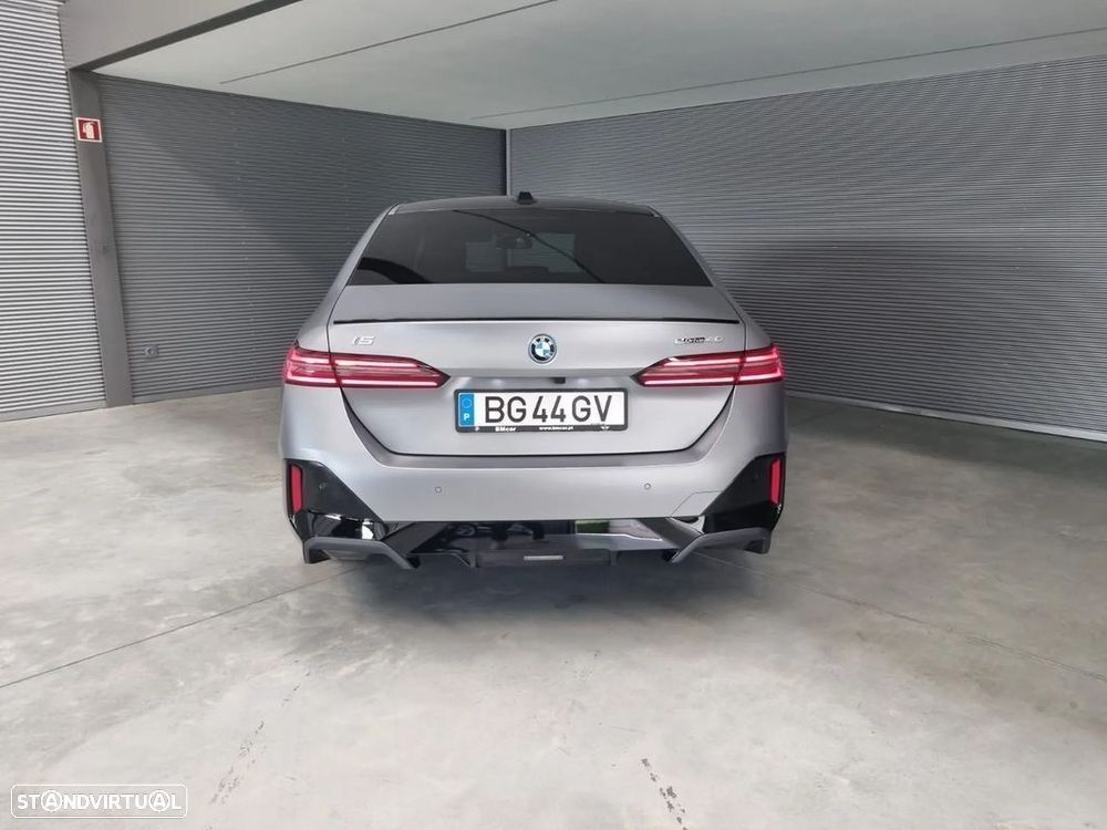 BMW i5 eDrive40 Pack Desportivo M Pro - 3