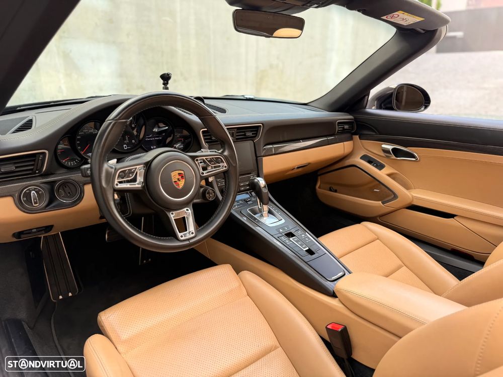 Porsche 911 (991) Carrera 4 GTS Cabriolet PDK - 4