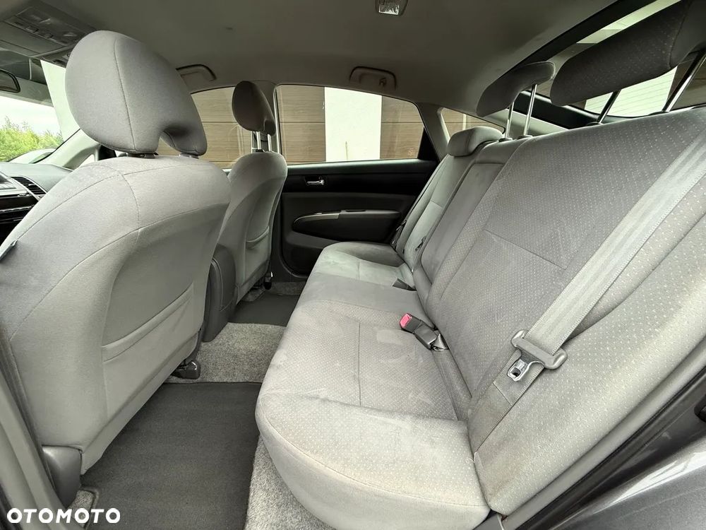 Toyota Prius - 18
