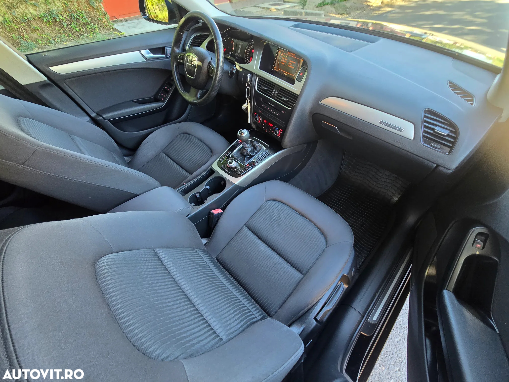 Audi A4 Avant 2.0 TDI DPF quattro - 8