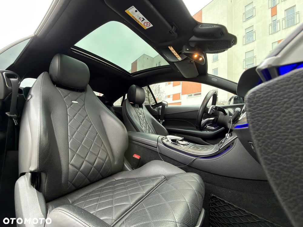 Mercedes-Benz Klasa E 220 d 4-Matic 9G-TRONIC - 23