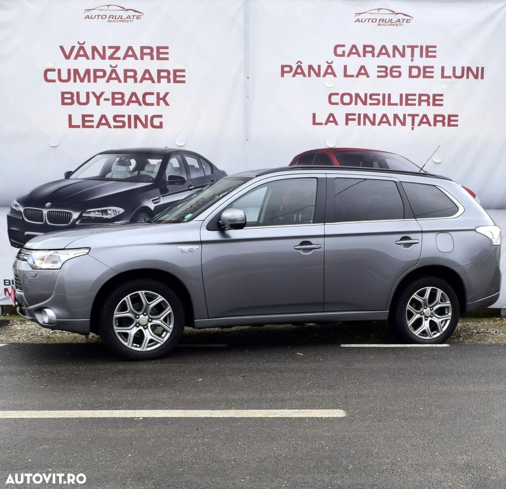 Mitsubishi Outlander 2.0 4WD Plug-In Hybrid Top - 3
