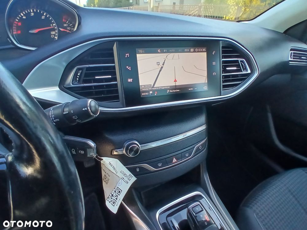 Peugeot 308 1.5 BlueHDi Allure Pack S&S EAT8 - 34