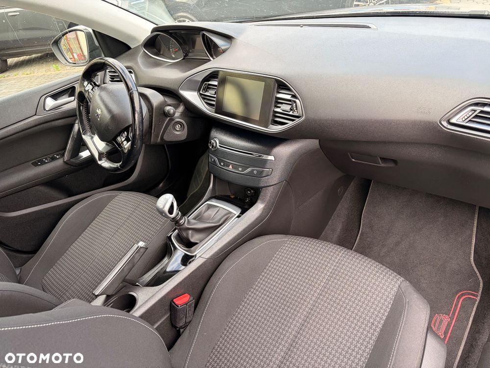 Peugeot 308 BlueHDi 130 Stop & Start GT - 13