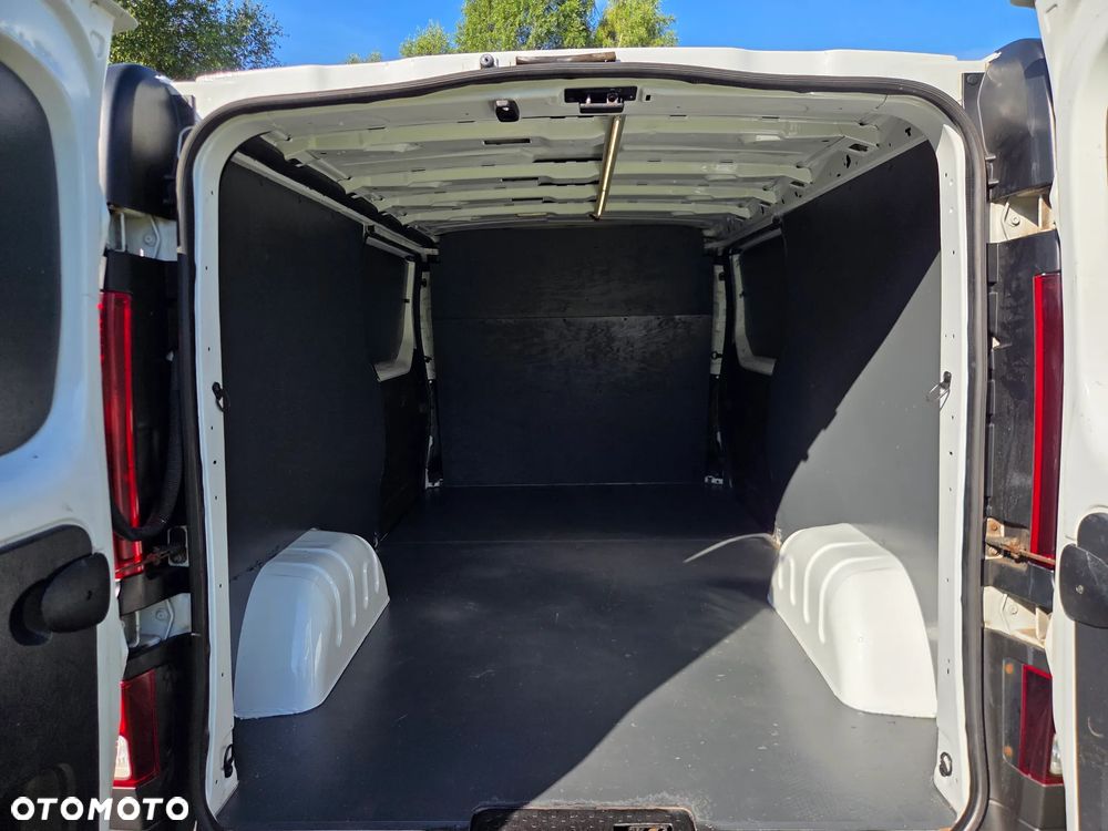 Renault Trafic long długi - 16