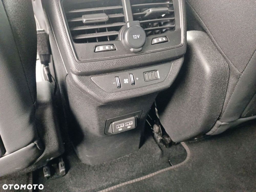 Peugeot 5008 1.5 BlueHDi GT S&S EAT8 - 27