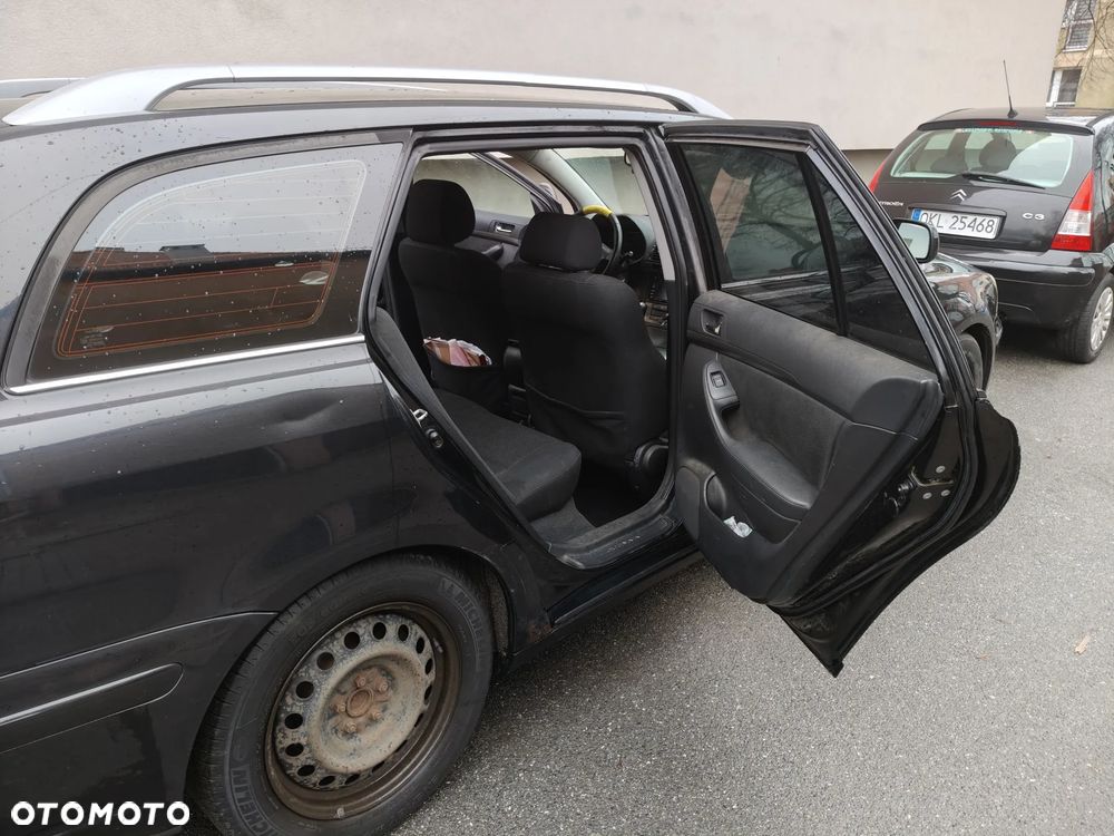 Toyota Avensis 1.8 VVT-i Combi - 6