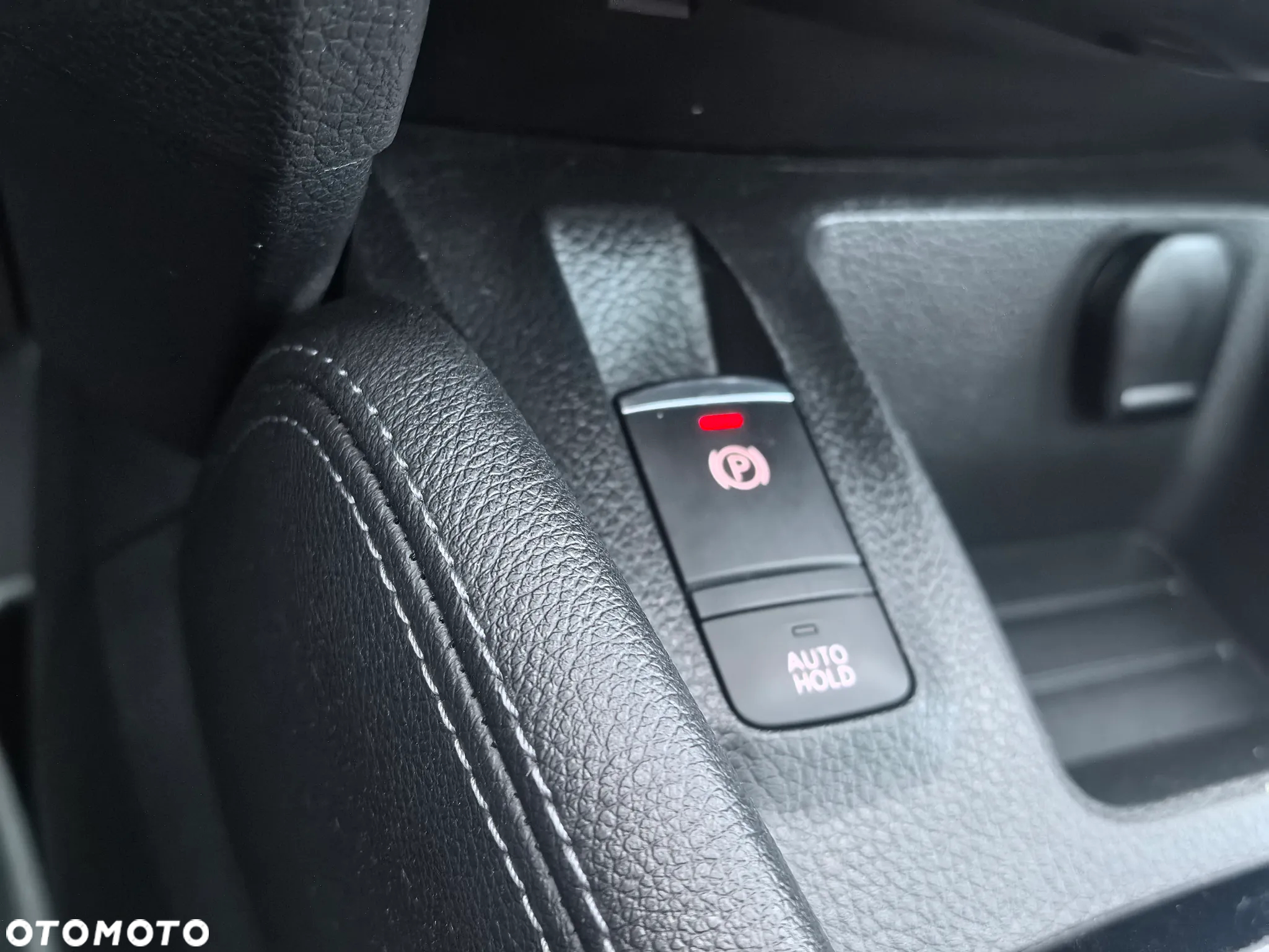 Nissan Qashqai 1.6 DIG-T N-Connecta - 31