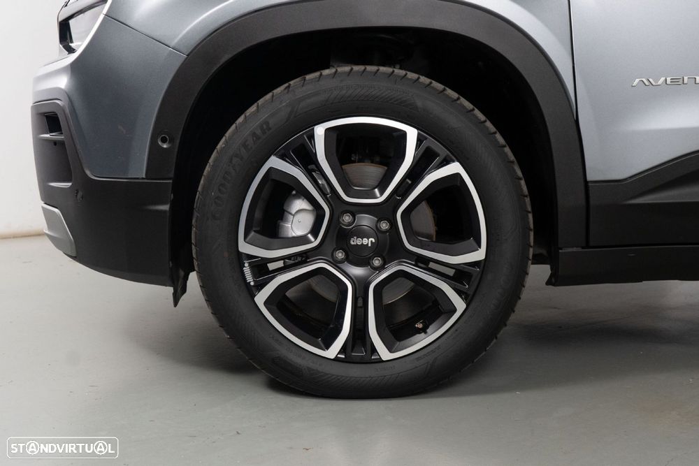 Jeep Avenger 54 kWh Summit - 28