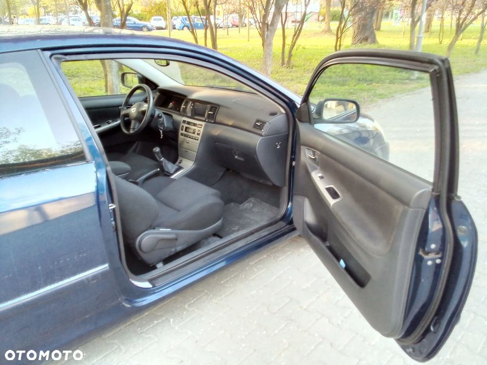 Toyota Corolla 1.6 VVT-i Edition - 19