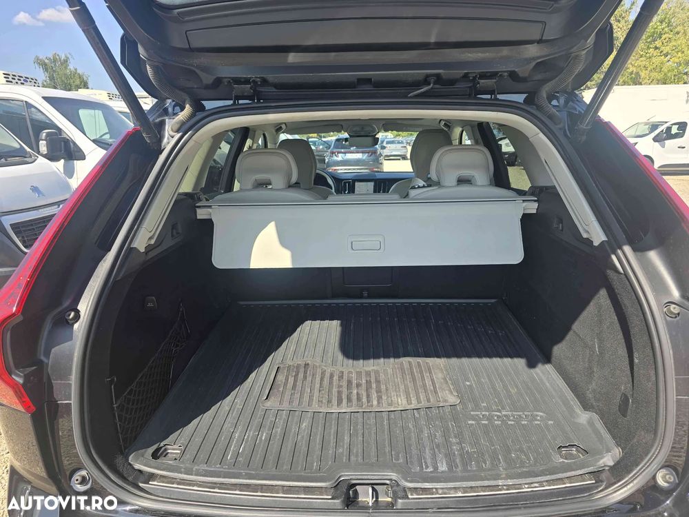 Volvo XC 60 - 8