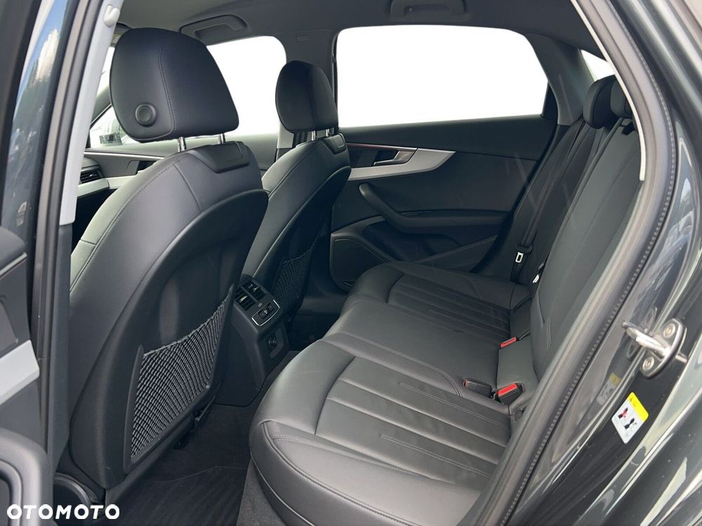 Audi A4 Limousine 35 TFSI mHEV S tronic - 12
