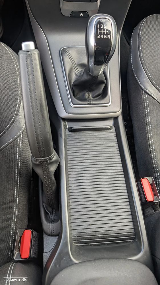 Volvo V40 2.0 D2 Momentum - 22