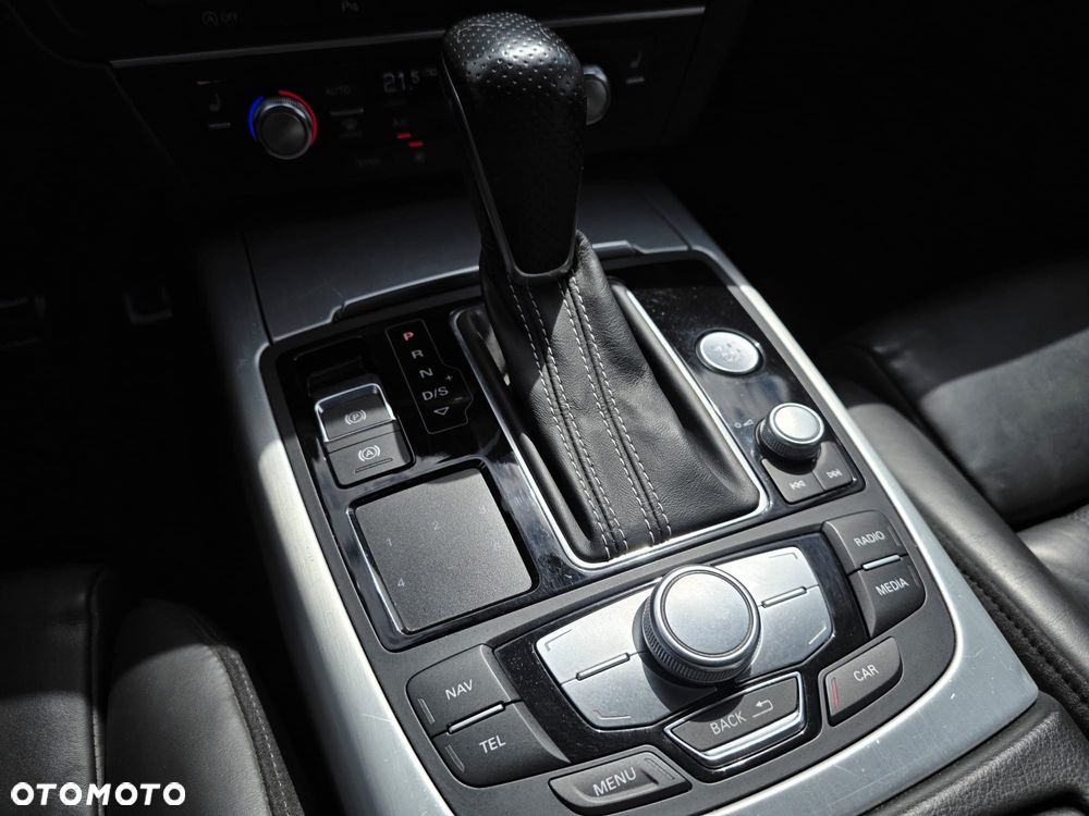 Audi A6 Avant 3.0 TDI quattro S tronic - 27