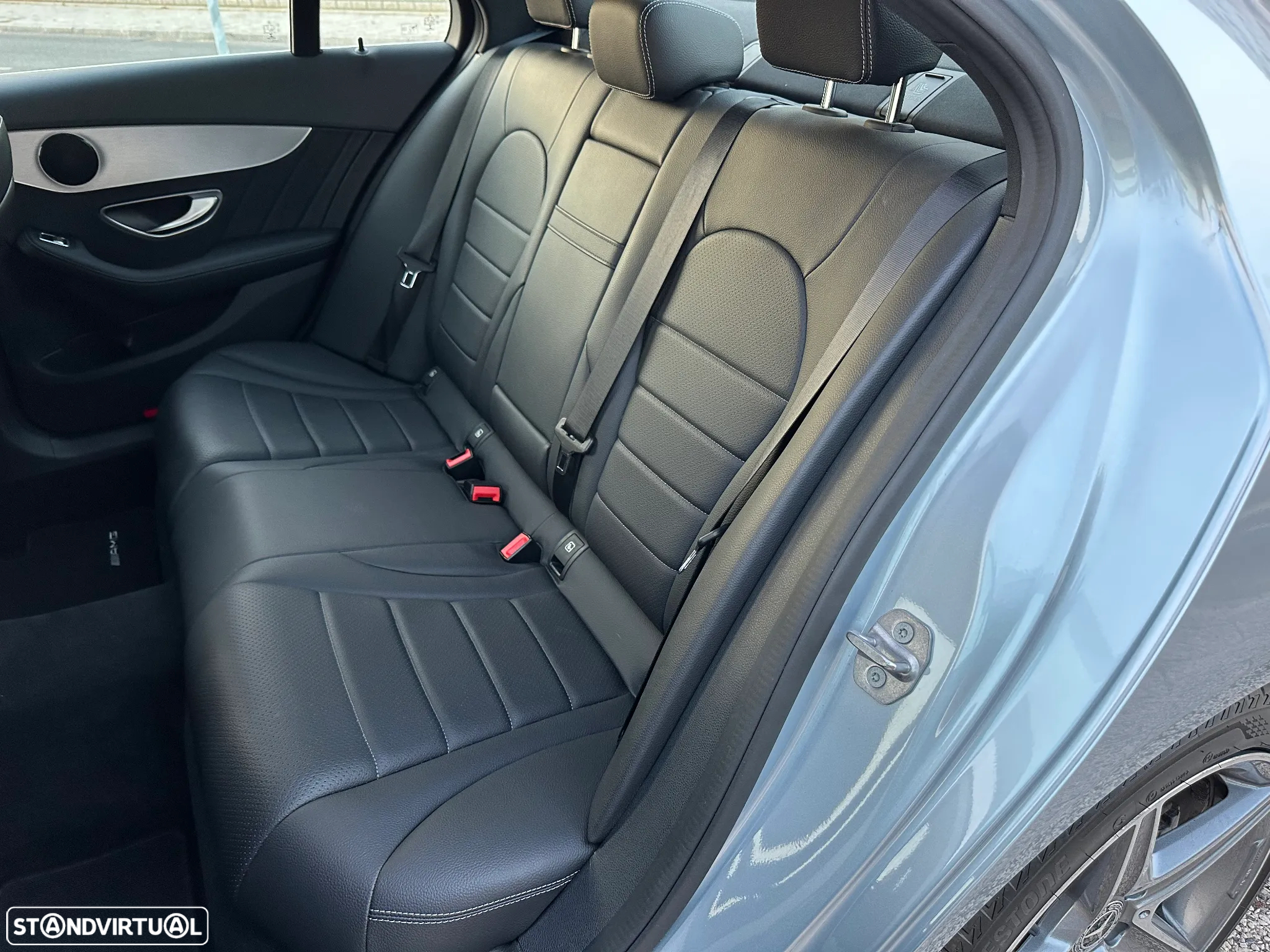 Mercedes-Benz C 300 h AMG Line - 11