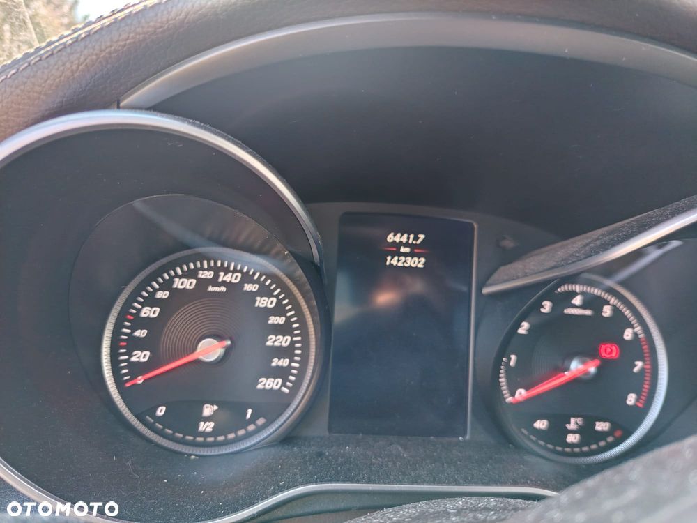 Mercedes-Benz GLC - 4