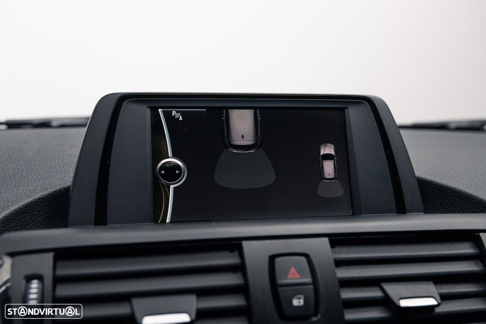 BMW 116 d Pack M - 36