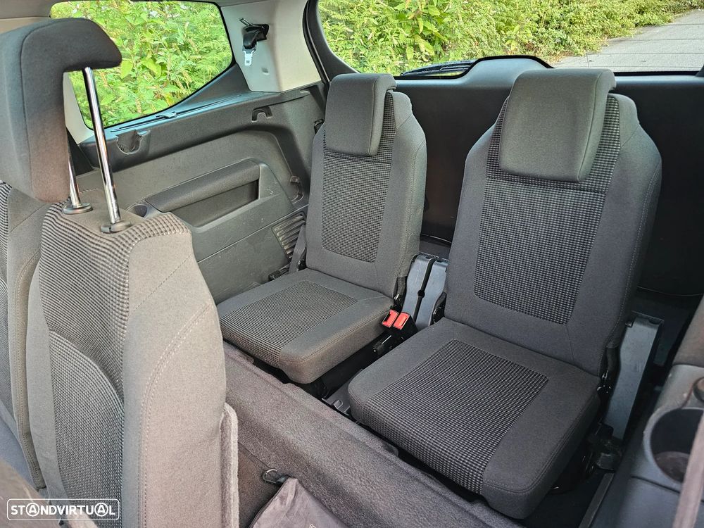 Peugeot 5008 1.6 HDi 7L Allure - 33