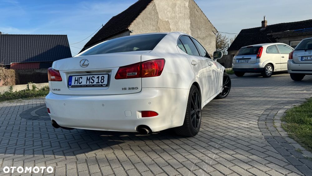 Lexus IS 250 Prestige - 13