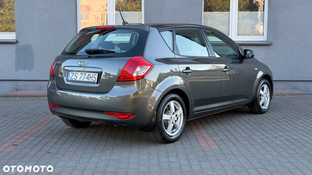 Kia Ceed 1.4 M - 13