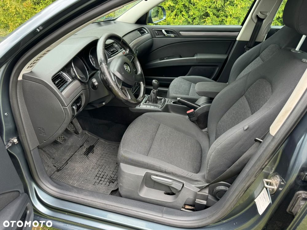 Skoda Superb 2.0 TDI Ambition - 17