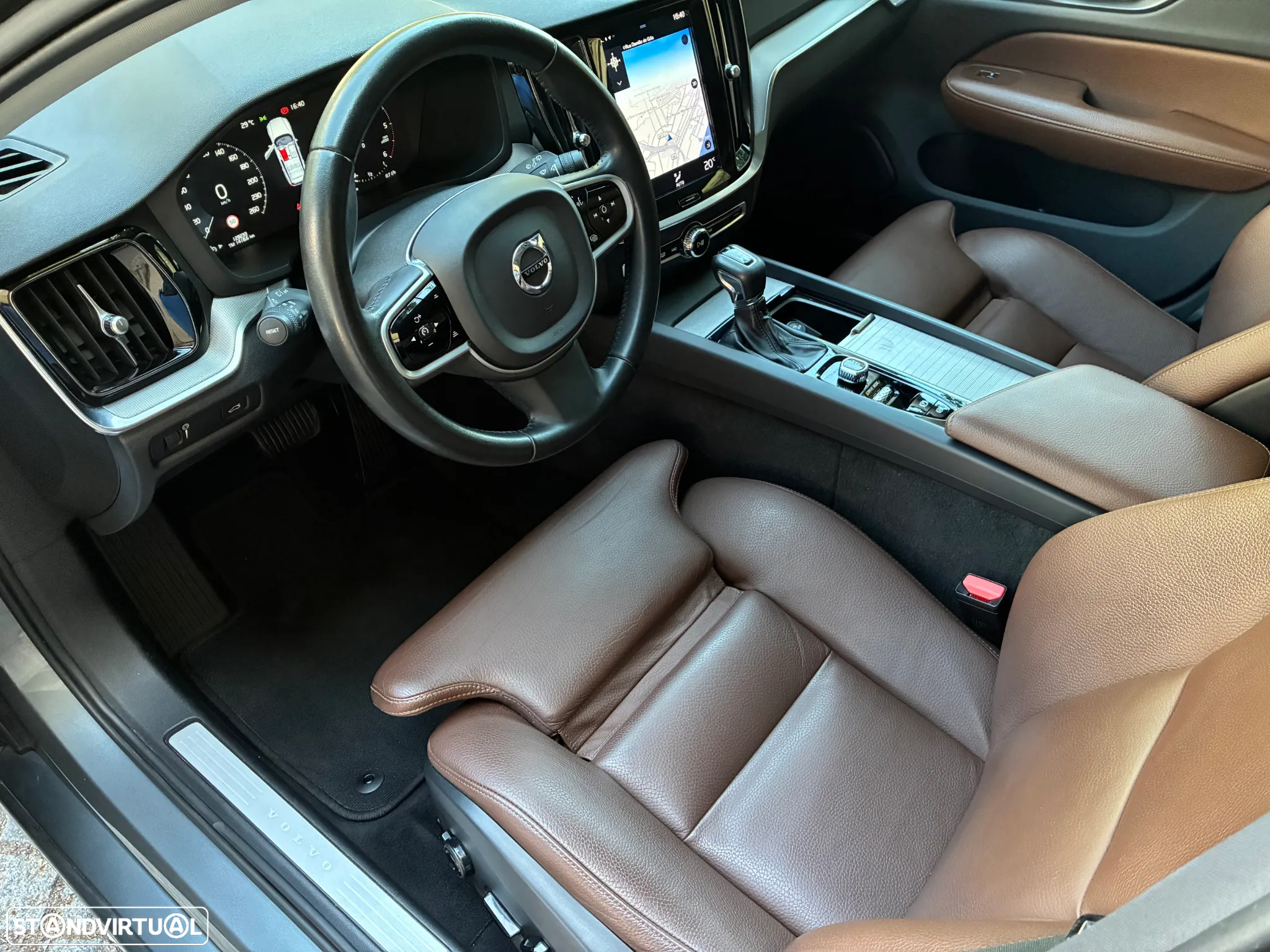 Volvo V60 2.0 D4 Inscription Geartronic - 16