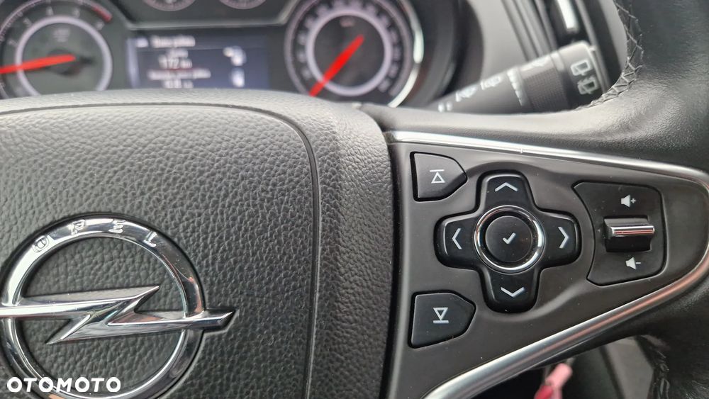 Opel Insignia 2.0 CDTI Cosmo ecoFLEX S&S - 13