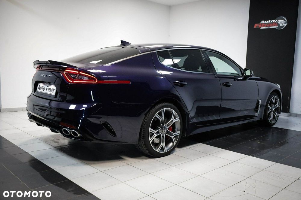 Kia Stinger - 13