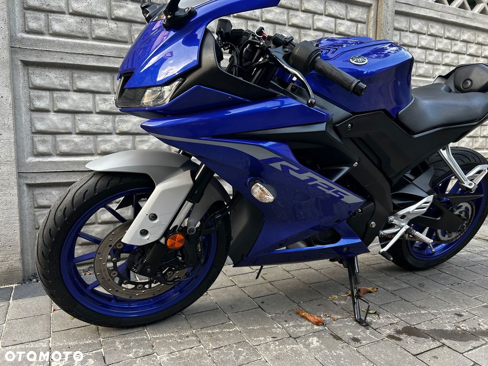 Yamaha YZF - 17