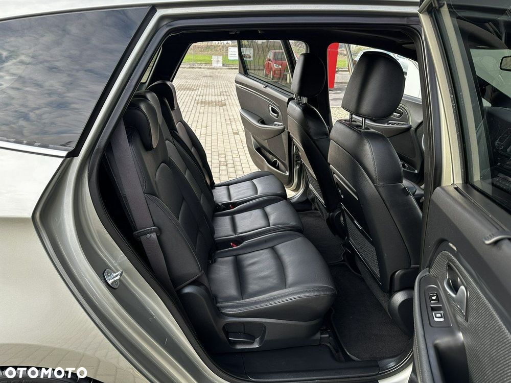 Kia Carens 1.7 CRDi XL 7os 7DCT - 13