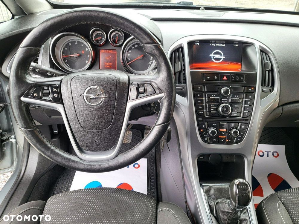 Opel Astra - 16