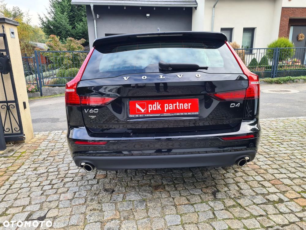 Volvo V60 D4 Drive-E Momentum - 22