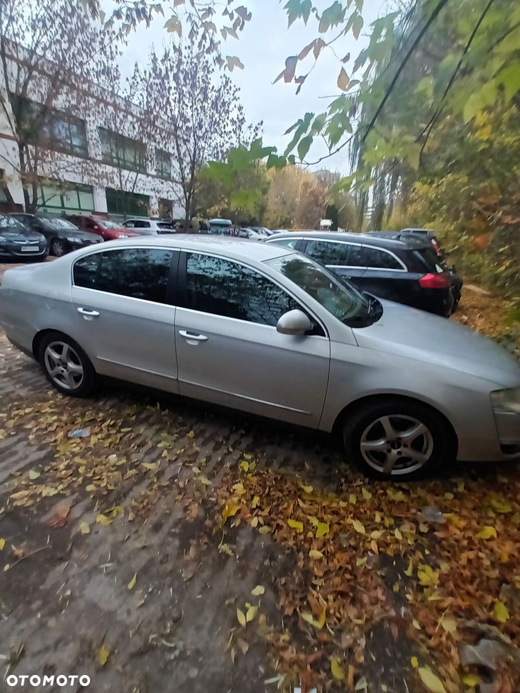 Volkswagen Passat 2.0 TDI DPF Sportline DSG - 7